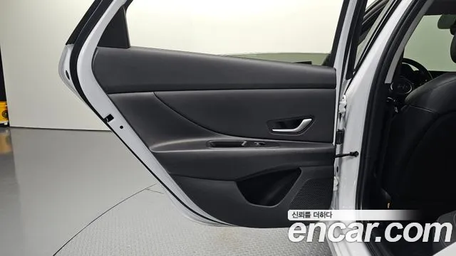 Hyundai Avante CN7 — Фото автомобиля 14