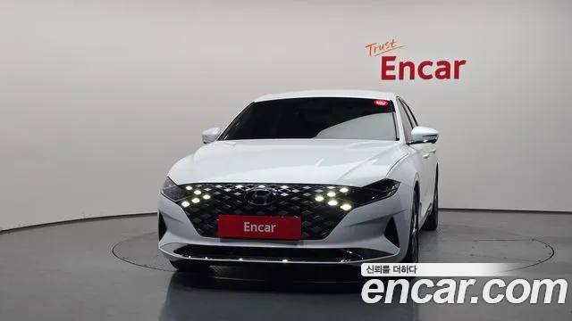 Hyundai Grandeur New — Фото автомобиля 3