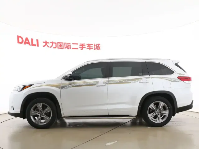 Toyota Highlander 2021 2.0T AWD Luxury 7-Seater — Фото автомобиля 15