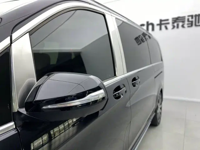 Mercedes-Benz V-Class — Фото автомобиля 13