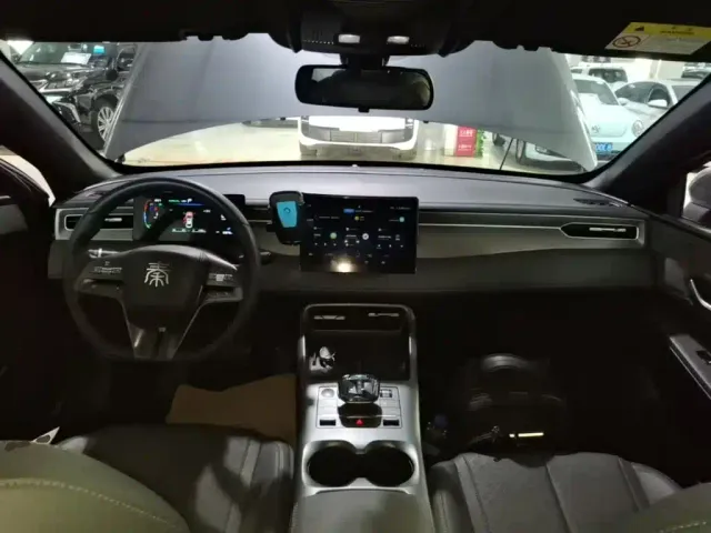 BYD Qin PLUS — Фото автомобиля 9