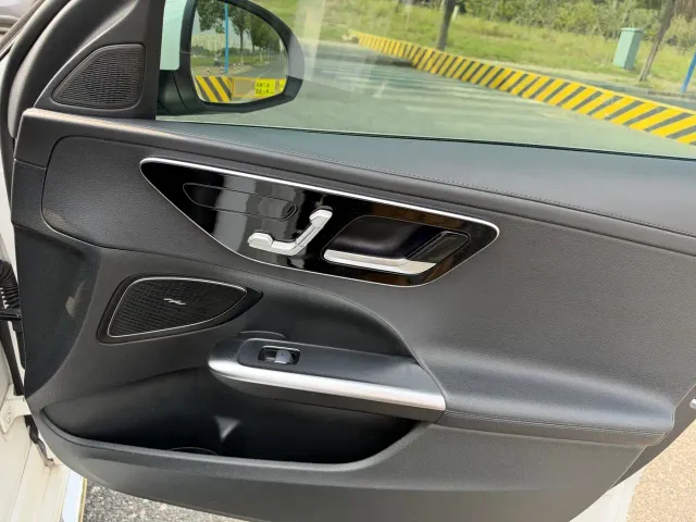 Mercedes-Benz C-Class — Фото автомобиля 23