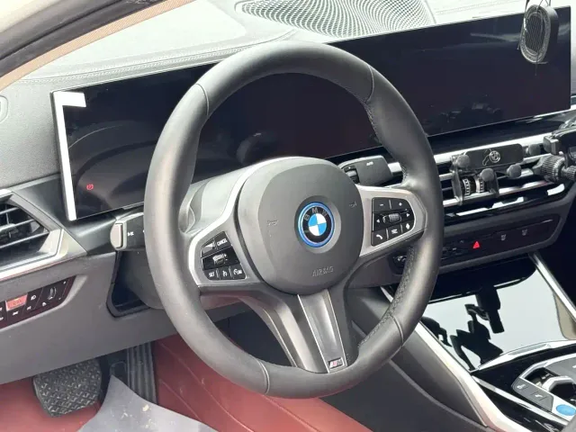 BMW i3 — Фото автомобиля 5