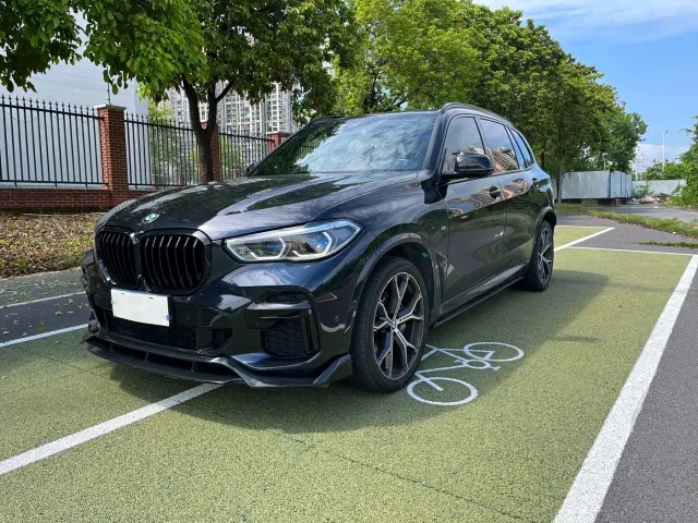 Фотография автомобиля — BMW X5