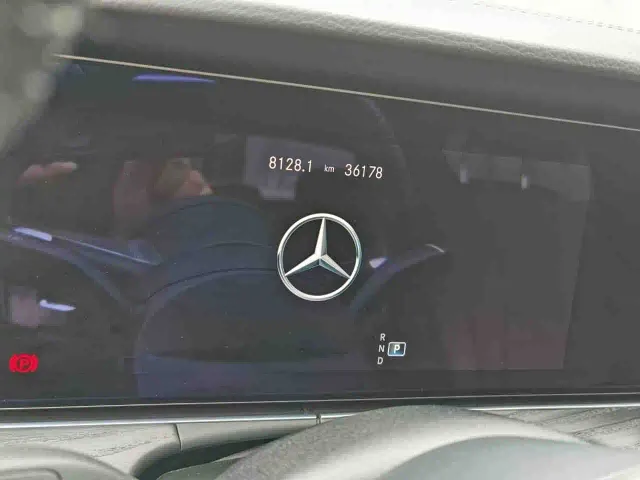Mercedes-Benz E-Class — Фото автомобиля 9