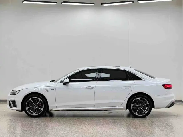Audi A4L — Фото автомобиля 4