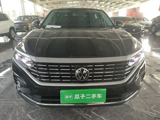 Volkswagen Passat — Фото автомобиля 2