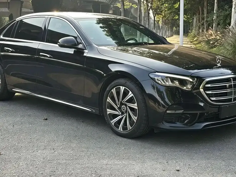 Mercedes-Benz Mercedes-Benz E-Class 2024 Model E 300 L Luxury — Фото автомобиля 3