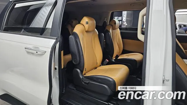 Kia Canival Carnival 4 поколение Бензин 9 мест Prestige — Фото автомобиля 10