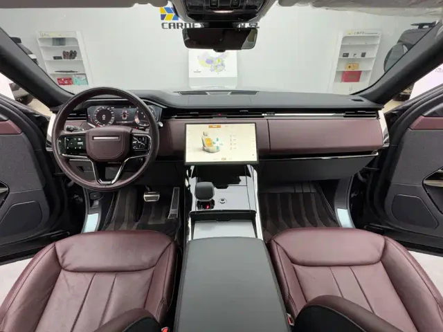 Land Rover Range Rover Sport — Фото автомобиля 11