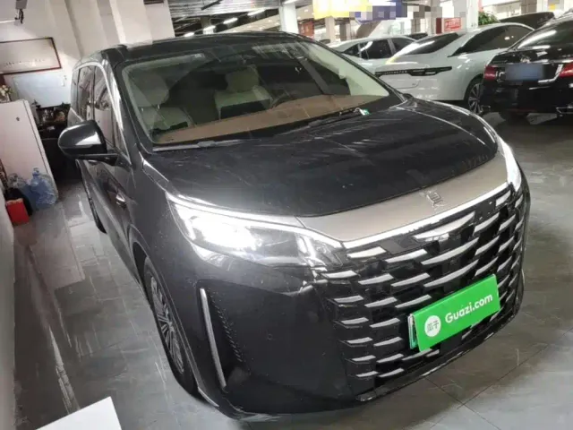 BYD Xia — Фото автомобиля 3