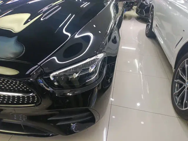 Mercedes-Benz E-Class — Фото автомобиля 17