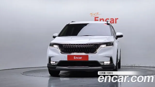 Kia Carnival — Фото автомобиля 3