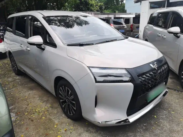 Wuling Starlight 730 — Фото автомобиля 3