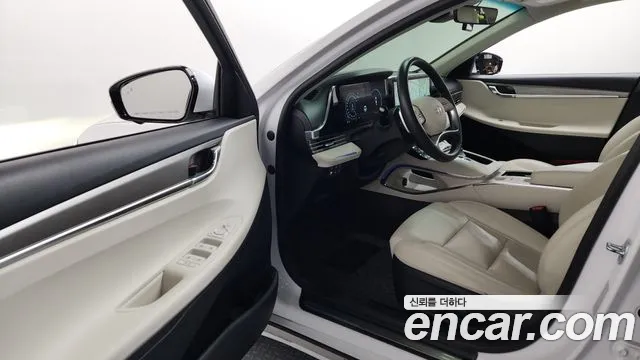 Hyundai Grandeur Новый Grandeur IG — Фото автомобиля 8