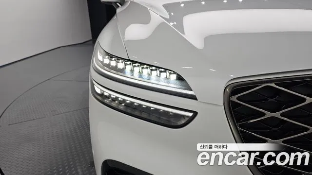 Genesis GV70 2.5T Бензин 2WD — Фото автомобиля 20