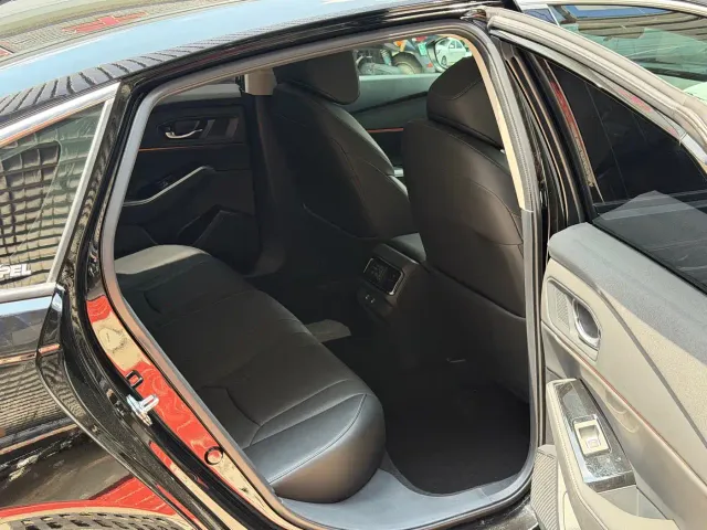 Honda Accord — Фото автомобиля 7