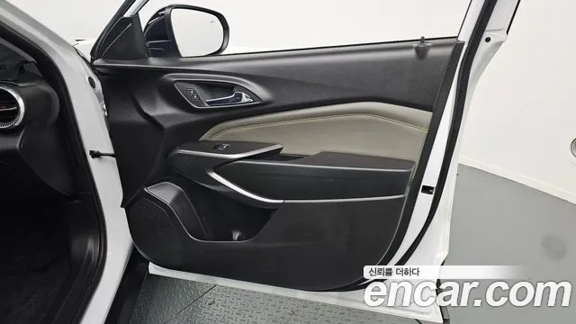 ChevroletGMDaewoo Trax Trax Кроссовер — Фото автомобиля 24