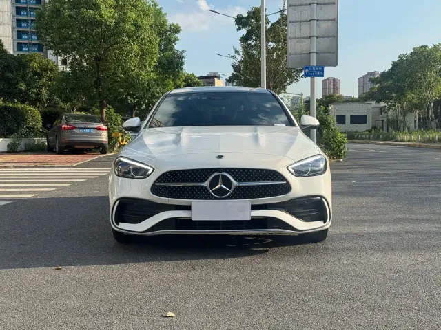 Mercedes-Benz C-Class — Фото автомобиля 2