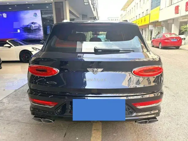 Bentley Bentayga Hybrid — Фото автомобиля 9