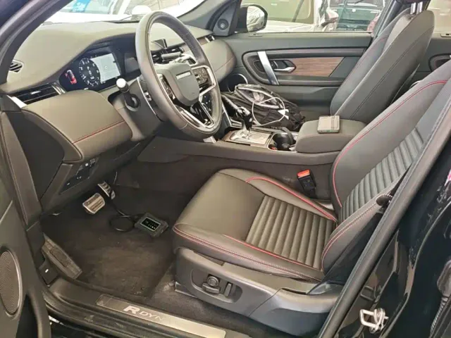 Land Rover Discovery Sport — Фото автомобиля 14