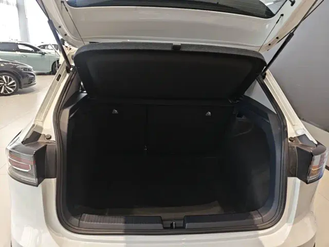 Volkswagen Tharu — Фото автомобиля 18
