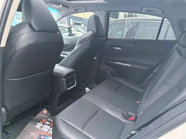 Toyota Venza — Фото автомобиля 8