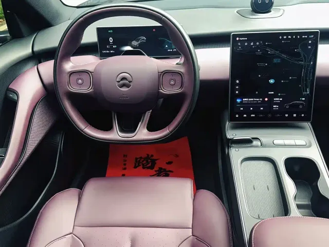 Nio ET5 Touring — Фото автомобиля 5