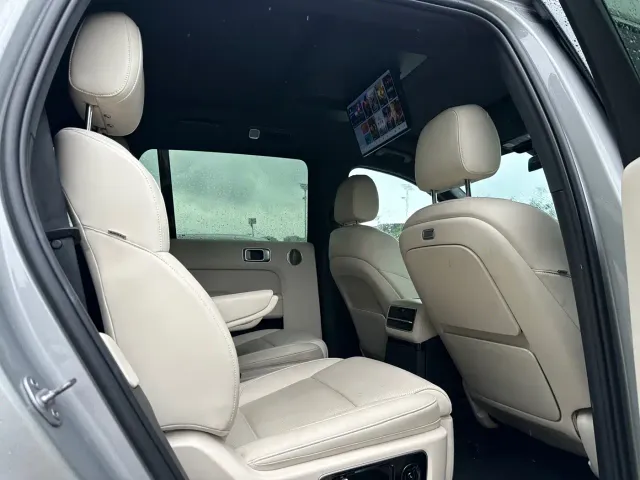 Li Auto L9 — Фото автомобиля 7