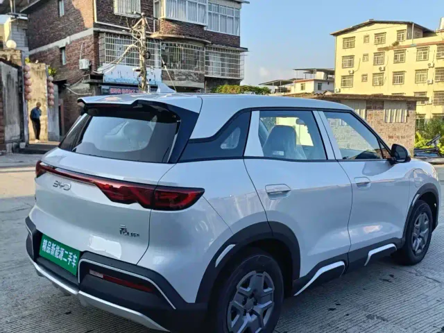 BYD Yuan UP — Фото автомобиля 10