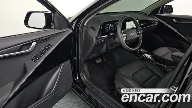 Kia Niro Niro (New) — Фото автомобиля 10