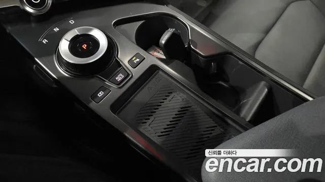 Kia EV6 — Фото автомобиля 12