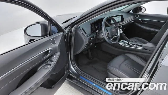 Hyundai Sonata — Фото автомобиля 10