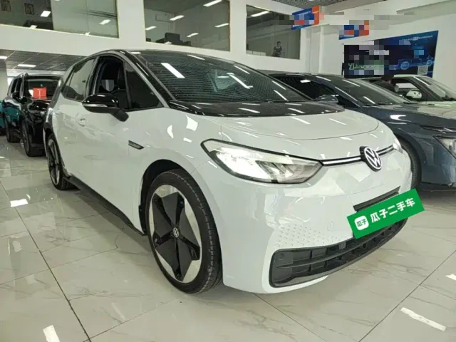 Volkswagen ID.3 — Фото автомобиля 3
