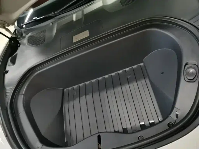 Xiaomi SU7 — Фото автомобиля 19