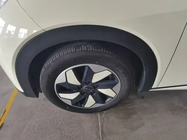 BYD Dolphin — Фото автомобиля 22