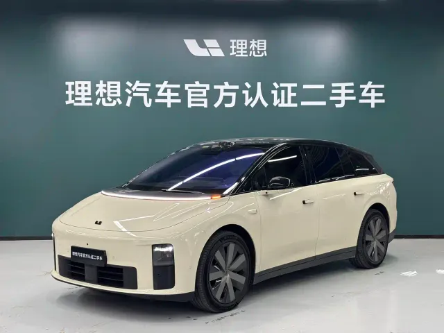 Фотография автомобиля — Li Auto i6