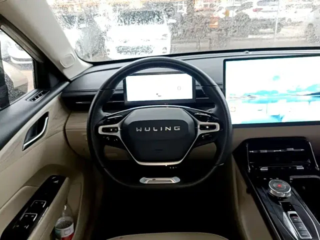 Wuling Starlight — Фото автомобиля 10