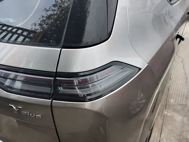 GAC Aion Y — Фото автомобиля 7