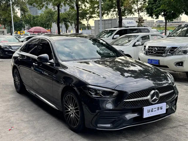Mercedes-Benz C-Class — Фото автомобиля 3