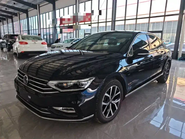 Фотография автомобиля — Volkswagen Magotan