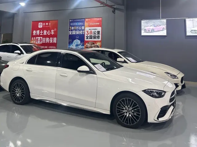 Mercedes-Benz C-Class — Фото автомобиля 3