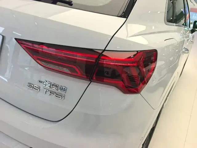 Audi Q3 — Фото автомобиля 7
