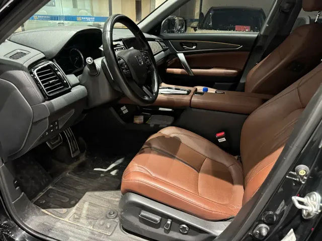 Honda UR-V — Фото автомобиля 6