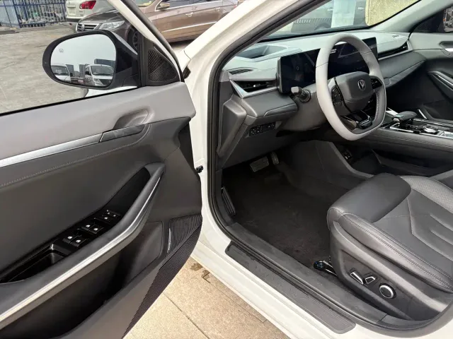 Changan Raeton Plus — Фото автомобиля 7