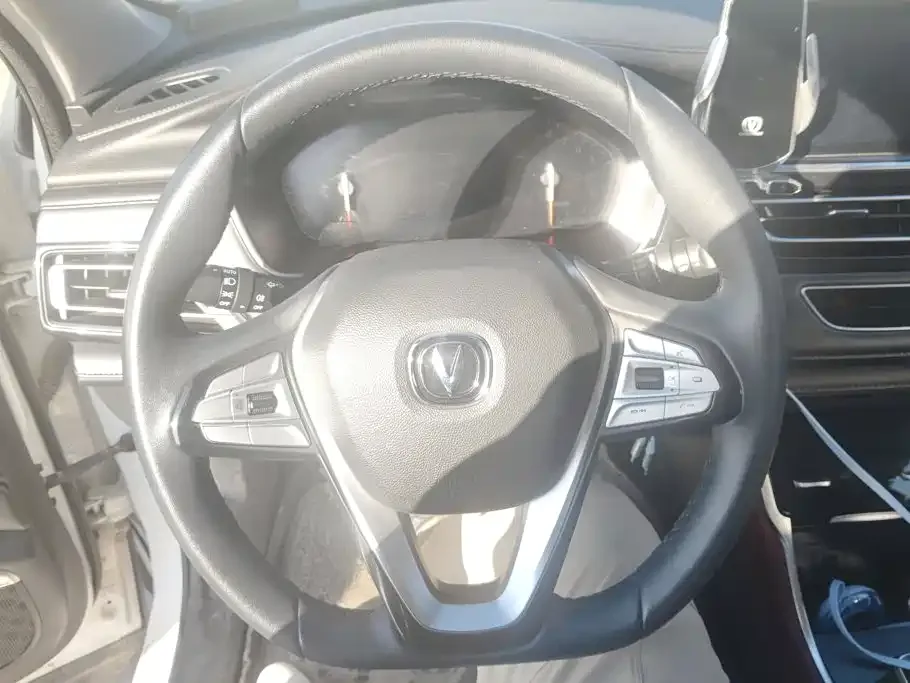 Changan Changan CS75 2022 Blue Whale Edition 1.5T DCT Luxury — Фото автомобиля 15