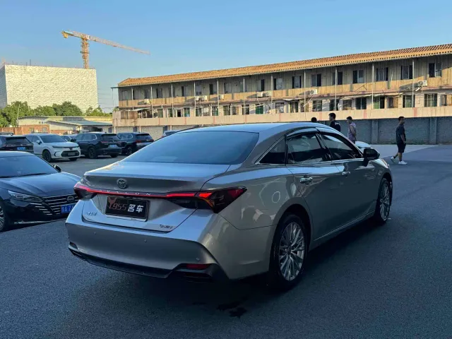 Toyota Avalon — Фото автомобиля 9