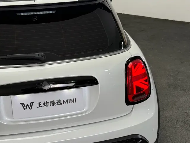 MINI Hatch — Фото автомобиля 15