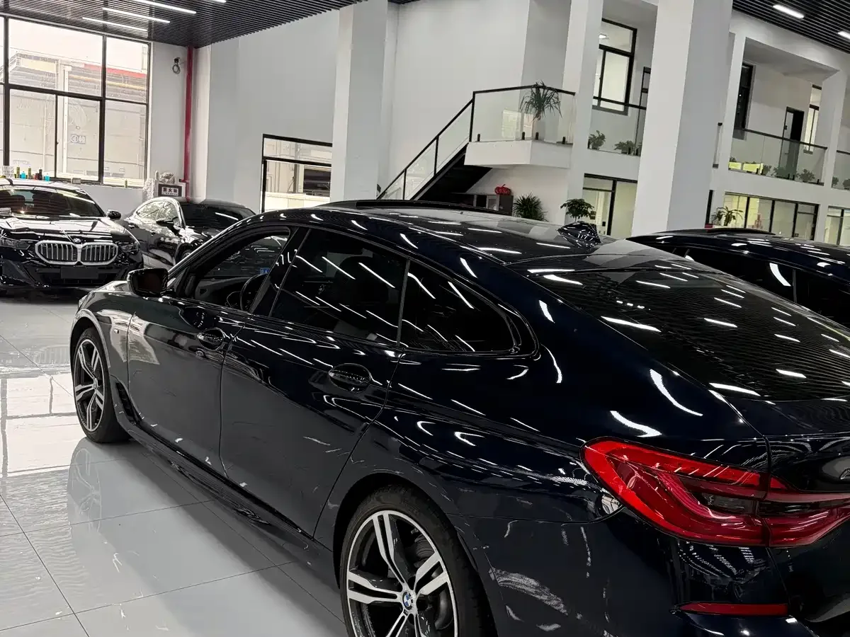 BMW BMW 6 Series GT 2022 Model 630i M Sport Grand Tourer Edition — Фото автомобиля 3