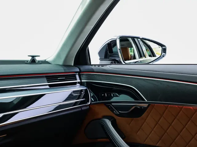 Audi A8 — Фото автомобиля 22